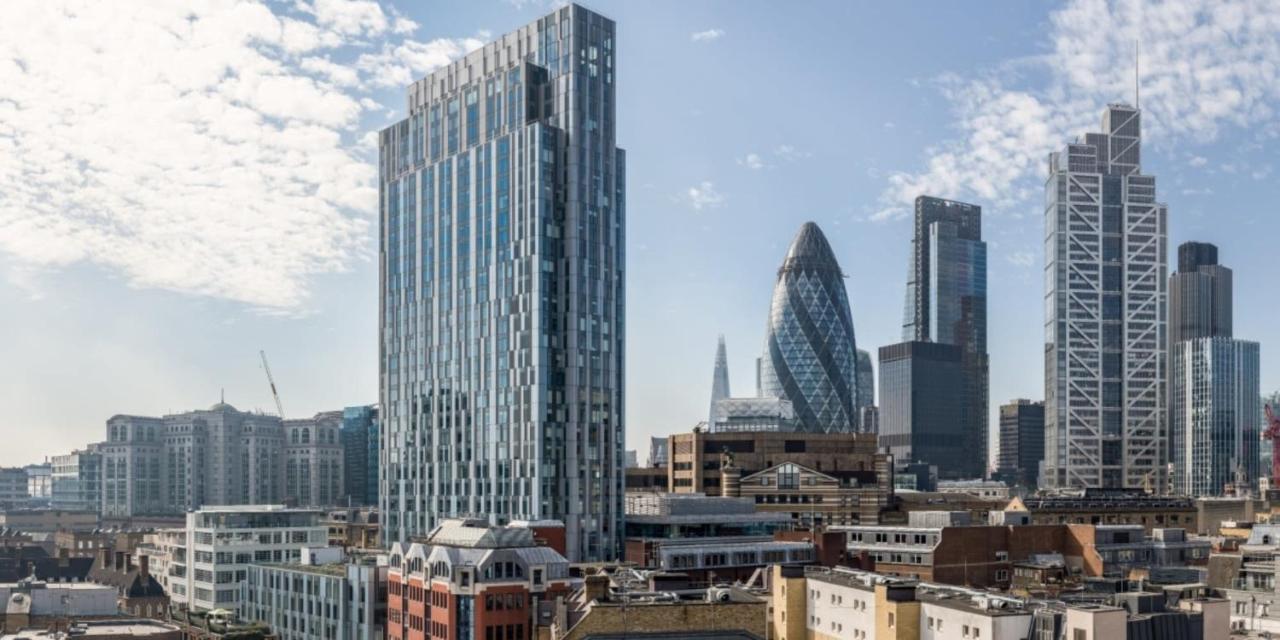 Chapter Spitalfields In *
